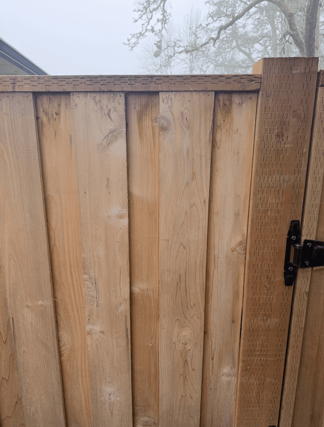 Finished fence repair result